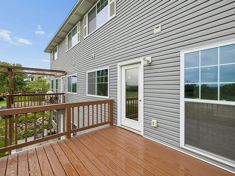 5638 Shailee Ct — Photo 12