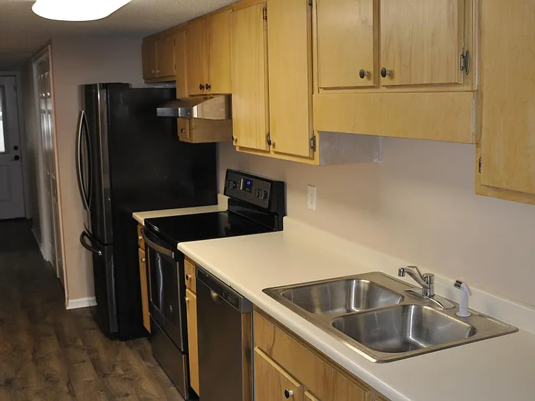 1503 Marina Rd — Photo 3