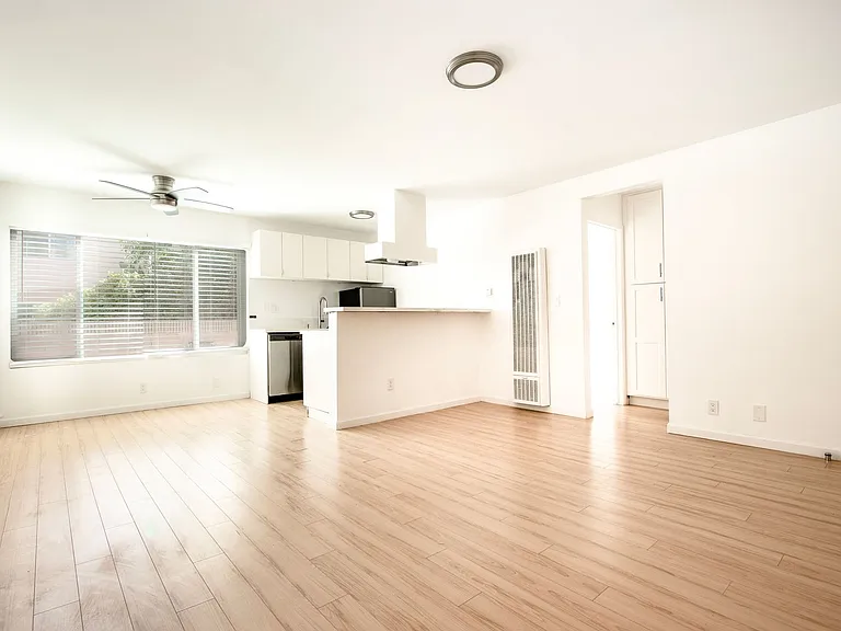 1552 Hi Point St — Photo 7