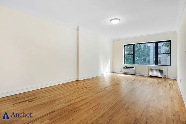Rented by Anchor Associates | media 9