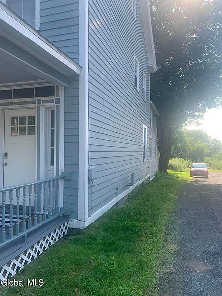 3rd image of 39 Main St