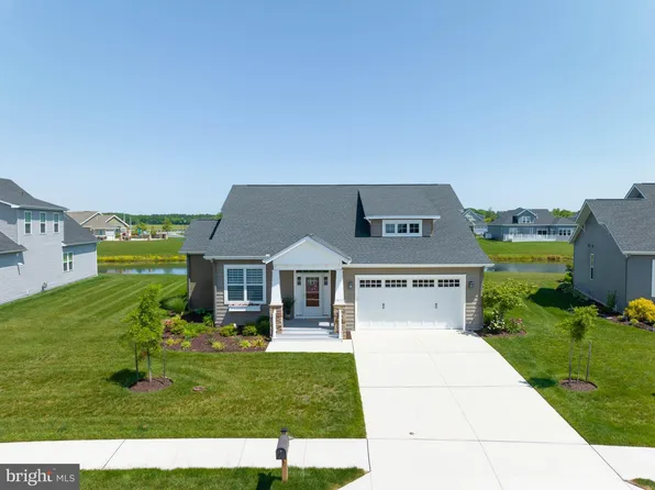 28149 Ocean Dr, Selbyville, DE 19975