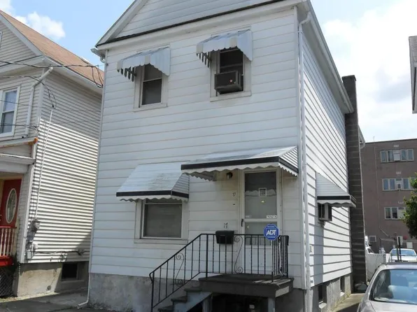 17 Mott St, Kingston, PA 18704