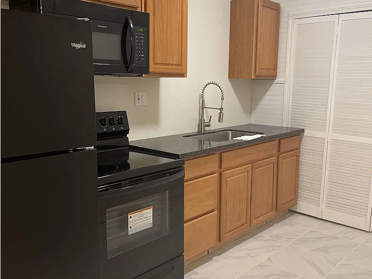 11 Quartz Ct — Photo 5