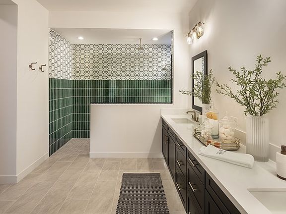 The Windsor - Owner s Bath
