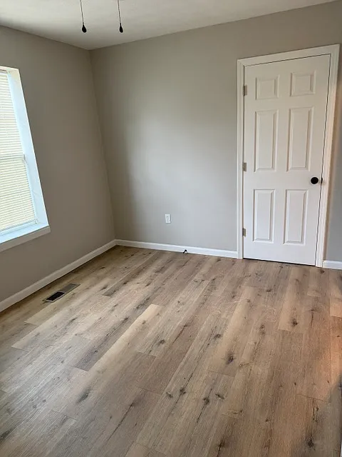 3 bed, 1377 sqft, $1,500 — Photo 2