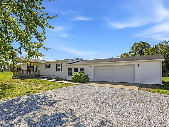 2nd image of 467 E Burrell Lane