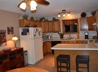 3625 Parkside East Cir, Eau Claire, WI 54701
