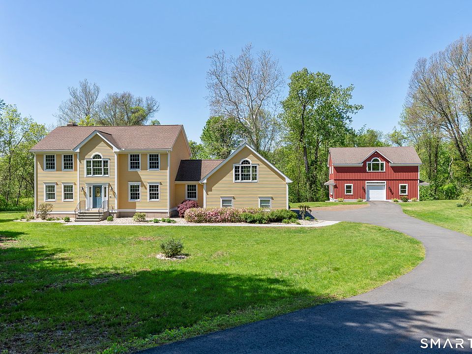 1st image of 555 Waterville Road