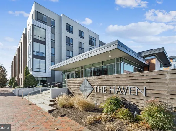 145 Riverhaven Dr Unit 422, Oxon Hill, MD 20745