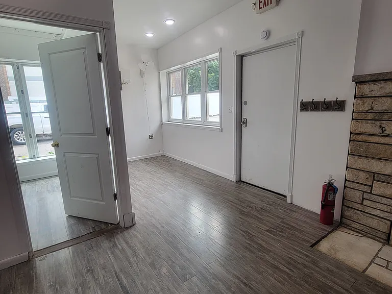 11 Washington Ave #1 — Photo 13