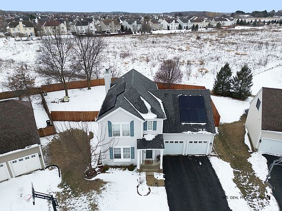 2nd image of 451 W Waterbury Dr