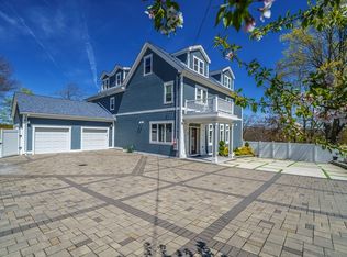 7 Davis Rd, Braintree, MA 02184