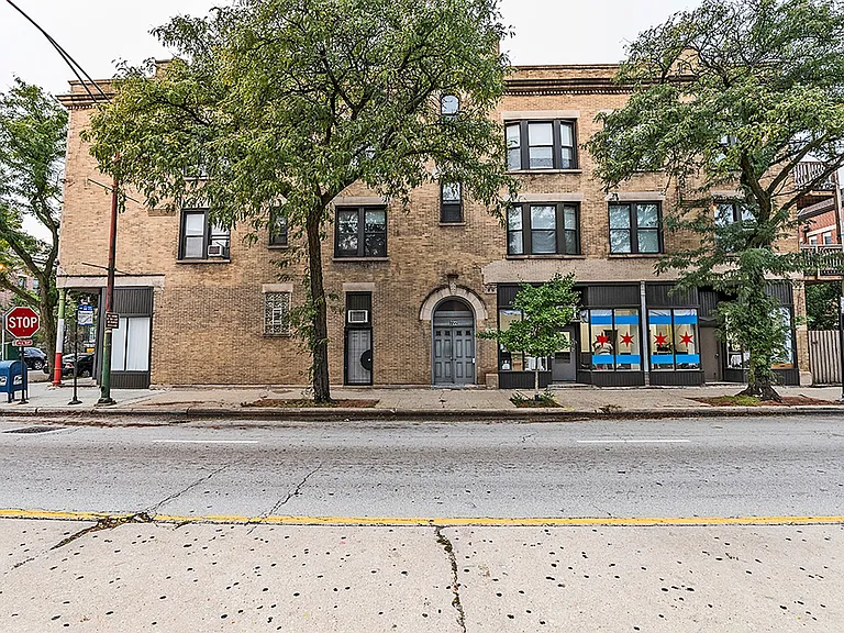 722 S Racine — Photo 29