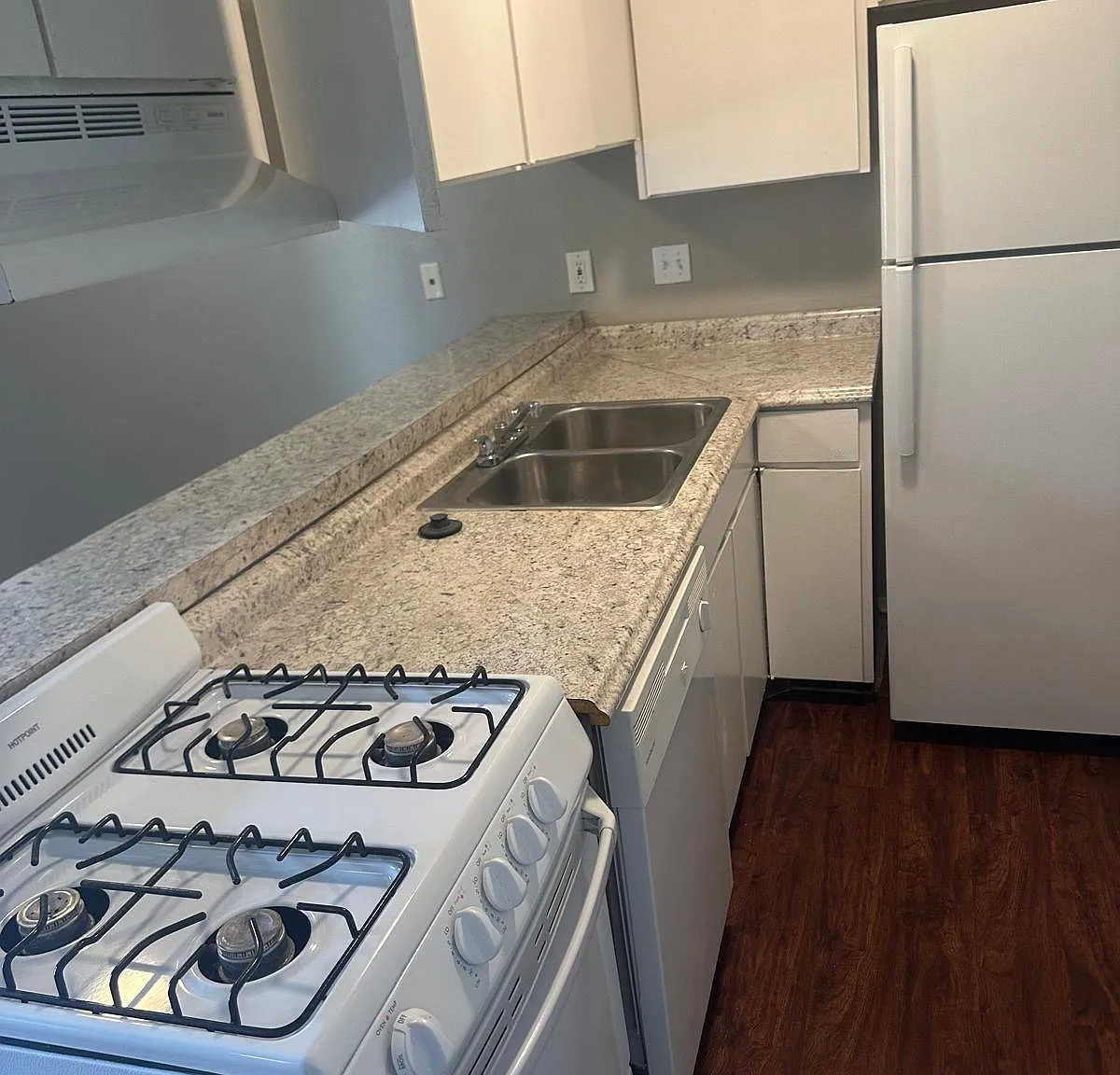 1 bed, 565 sqft, $895 — Photo 3