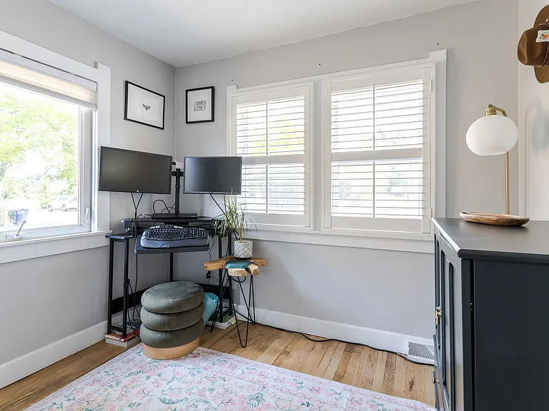 Upstairs Bedroom 1