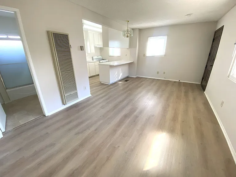 508 W. Imperial Ave — Photo 4