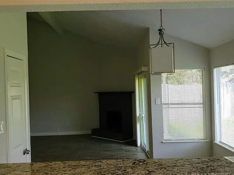 19246 Cypress River Dr — Photo 20