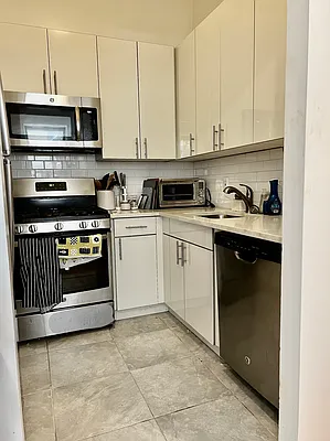 Rented by Compass | media 4