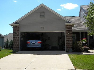 375 Newberry Ln, Howell, MI, 48843