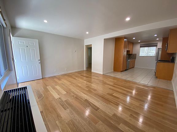 3rd image of 519 Raymond Ave