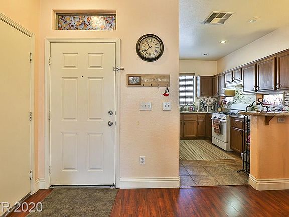 5th image of 9765 Villa Lorena Ave