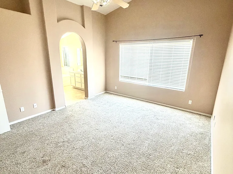 6243 Calle Feliz NW — Photo 18
