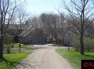24260 Gingerale Trl, Madison Lake, MN 56063