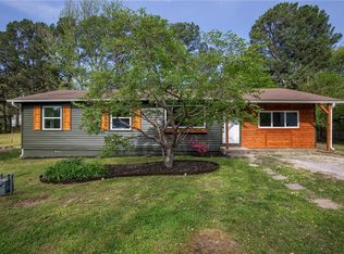 220 Stapleton Dr, Prairie Grove, AR 72753