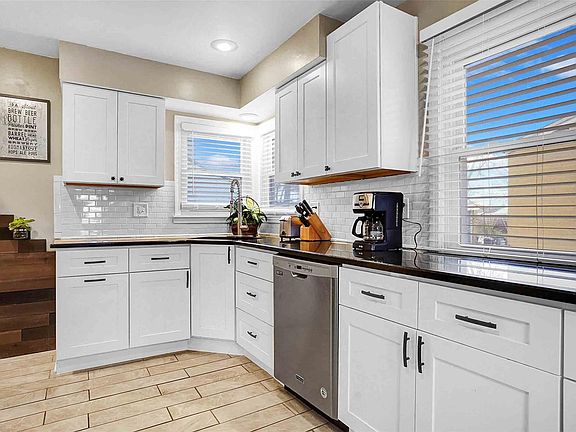 4th image of 28225 TOWNLEY Street