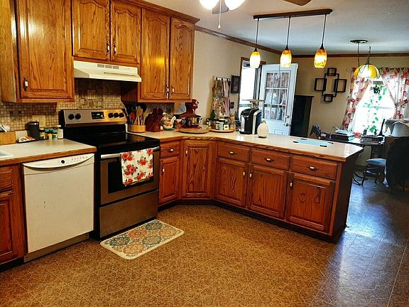 3rd image of 1640 Vista Ln