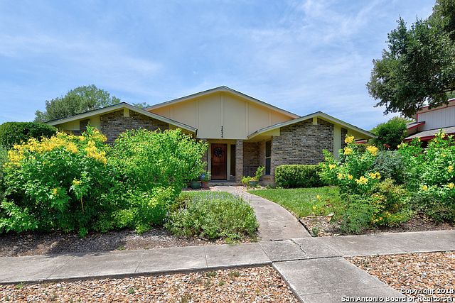 1st image of 2034 Lotus Blossom St