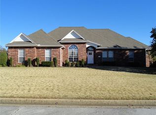 3895 Chesapeake St, Springdale, AR 72762