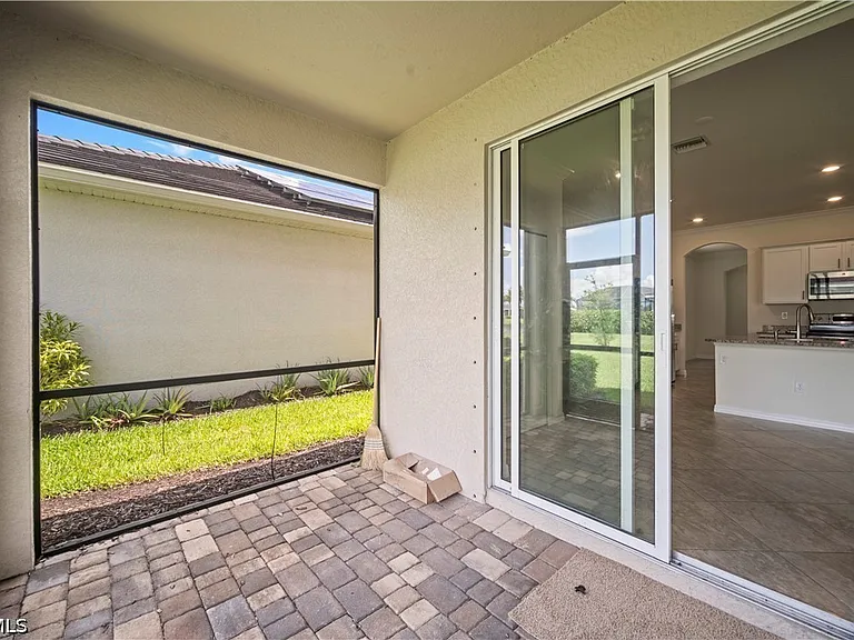 4234 Bluegrass Dr — Photo 31