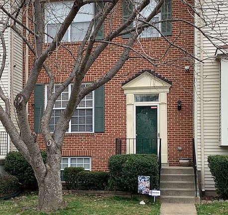 2nd image of 702 Stafford Glen Ct