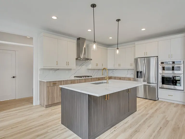 1457 W Russo Dr — Photo 12