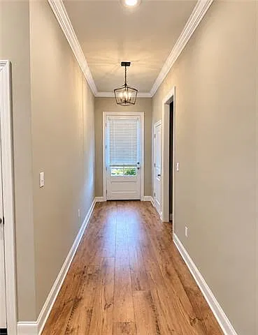 3 bed, 2.0 bath, 1570 sqft, $2,200 — Photo 3