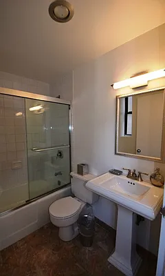 Rented by Global Realty Opportunities | media 31