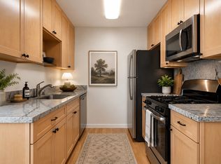 3101 Middlefield Rd APT 18, Palo Alto, CA 94306