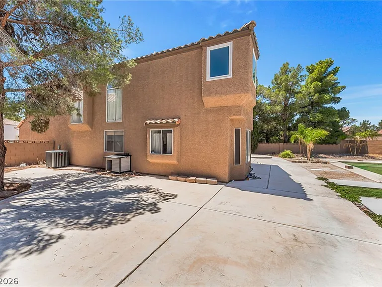 8412 White Shore Cir — Photo 23