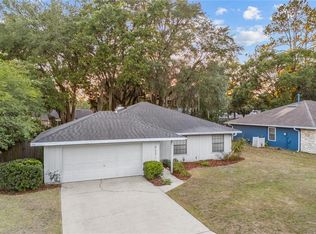 6032 NW 37th Dr, Gainesville, FL 32653