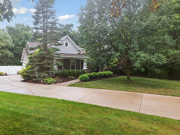 2nd image of 13202 Deer Creek Dr