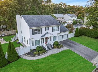 62 Jackson Ave, Sound Beach, NY