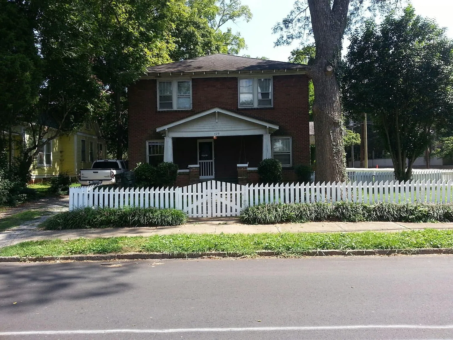 2 bed, 1.5 bath, 1383 sqft, $1,495 — Photo 1