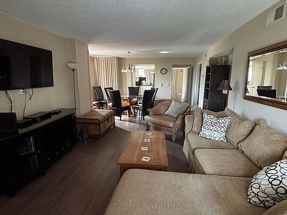 4th image of 311 69th Ave N APT 206