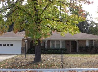 1804 Melody Ln, Ardmore, OK 73401