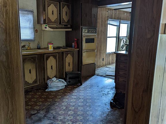 5th image of 301 Sunset Ave