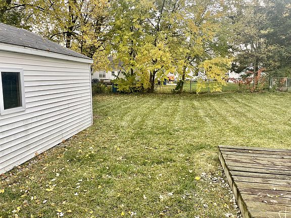 4th image of 916 Canterbury St SW