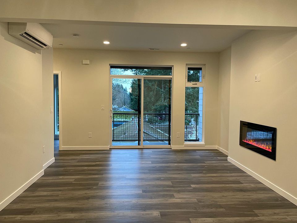 Living Room with Fireplace & Heater/AC