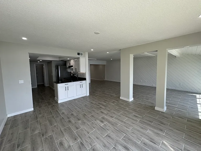 624 Desoto Dr — Photo 24